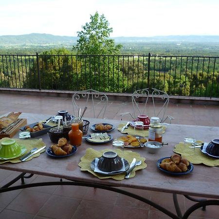 Bed&breakfast La Maison De Nathalie Les Mayons Exterior foto