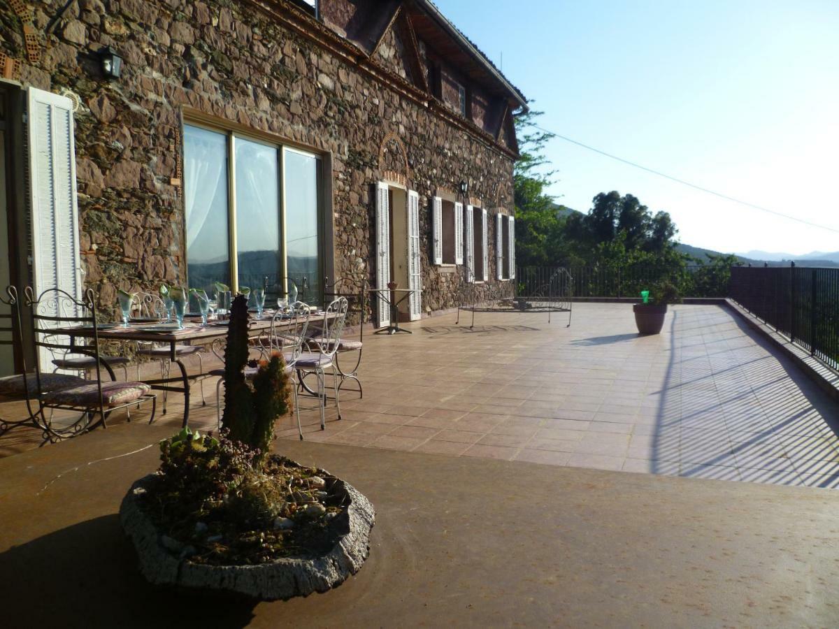 Bed&breakfast La Maison De Nathalie Les Mayons Exterior foto
